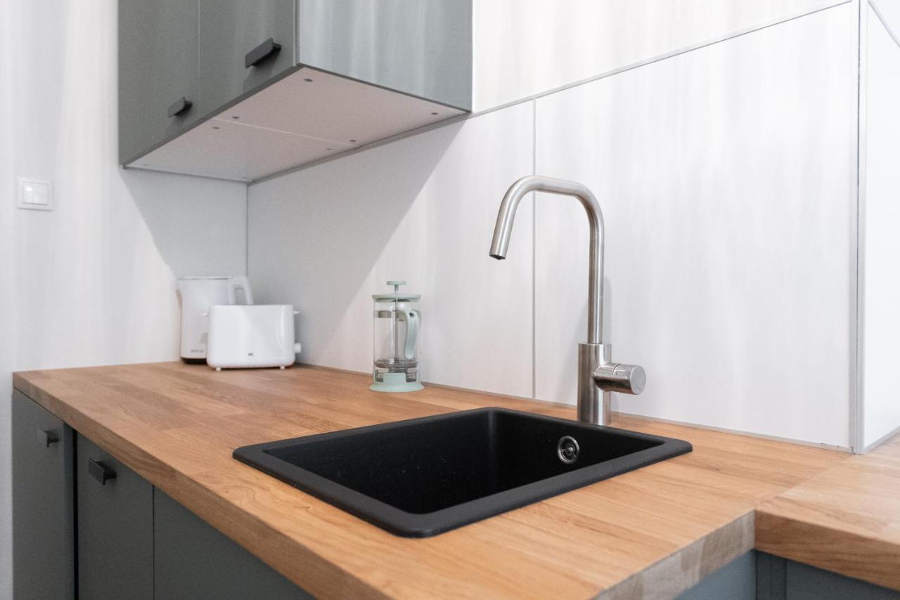 Chic 1-Bed Apt By Canal Walk To Historic Centre Wien Eksteriør billede