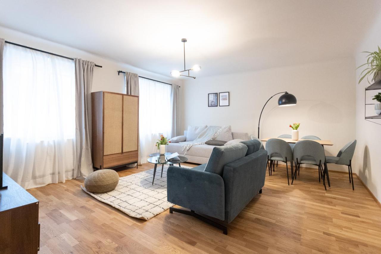 Chic 1-Bed Apt By Canal Walk To Historic Centre Wien Eksteriør billede